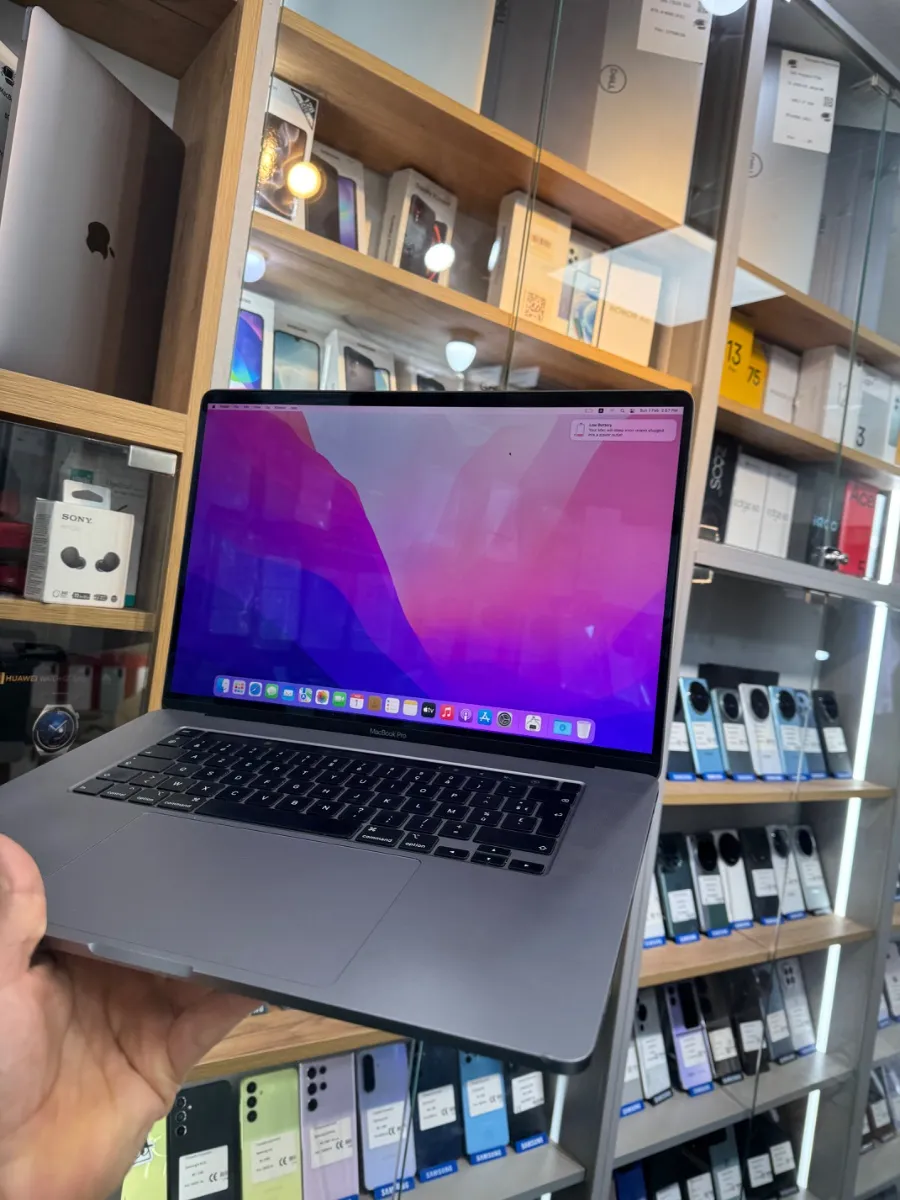 MacBook Pro 16 inch 2019