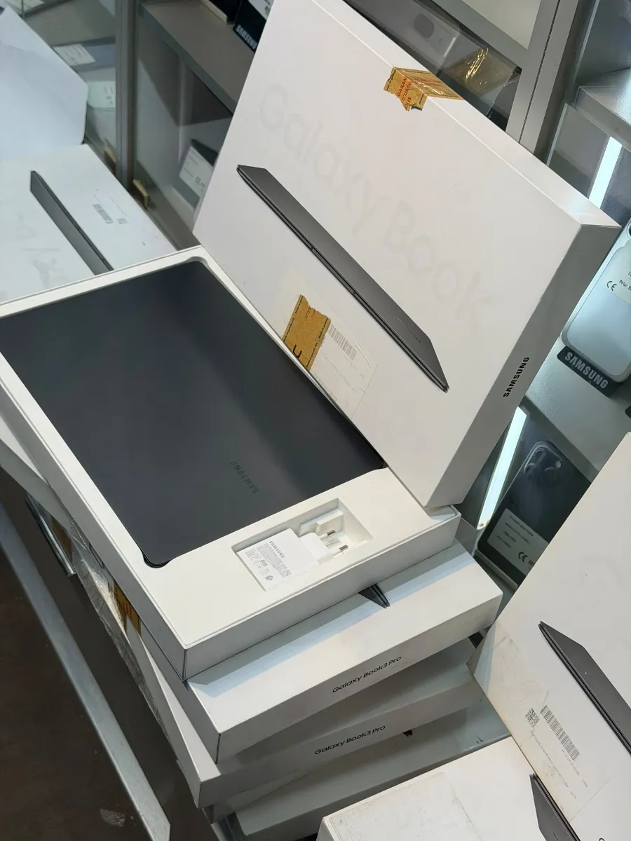 Galaxy 🌌 BOOK 3 pro  i5  1340P