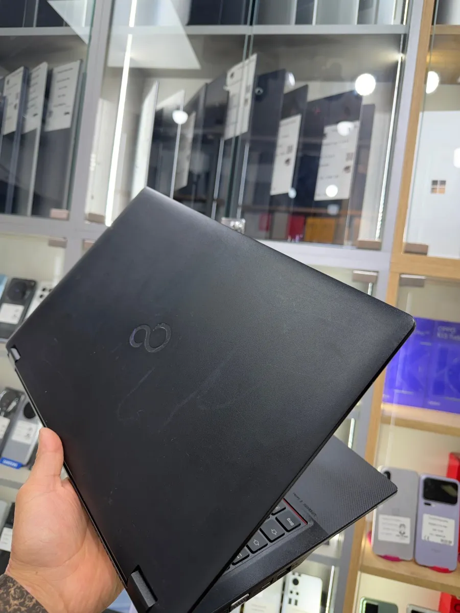 FUjİTSU LIFEBOOK   E 5510 