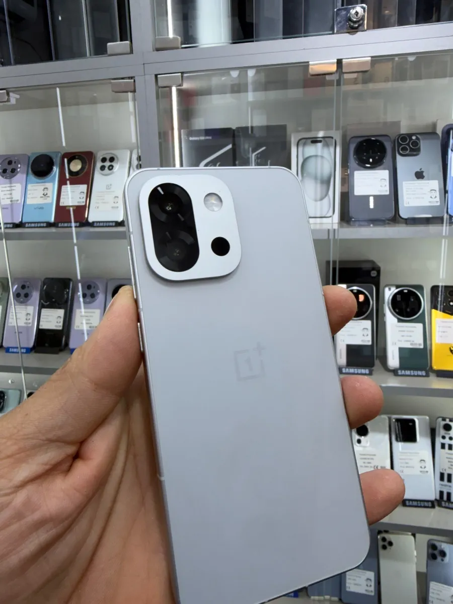 One plus 13 T 
