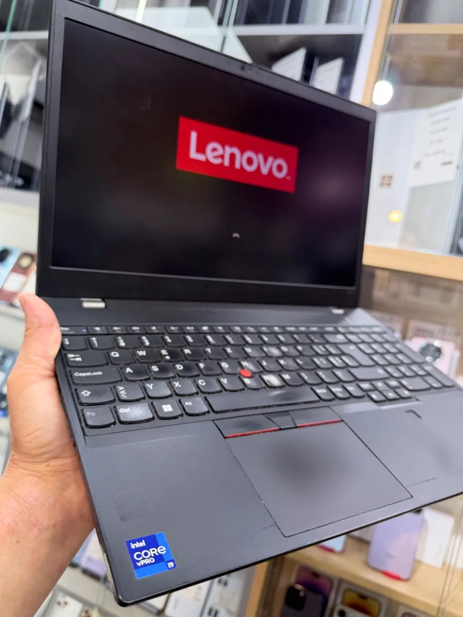 Lenovo Thinkpad P15V  Gen 2