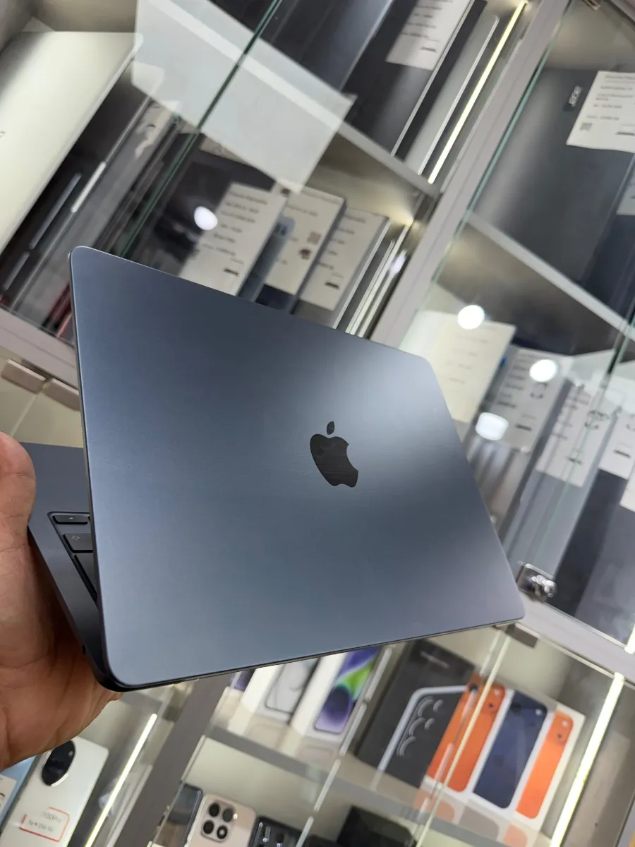 MacBook Air m2 ( 16G / 512G )