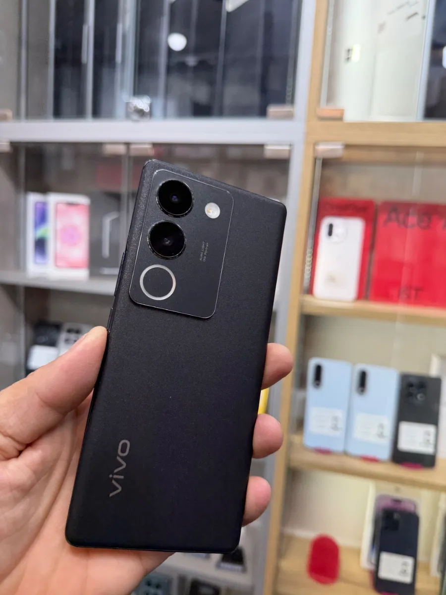Vivo S 17