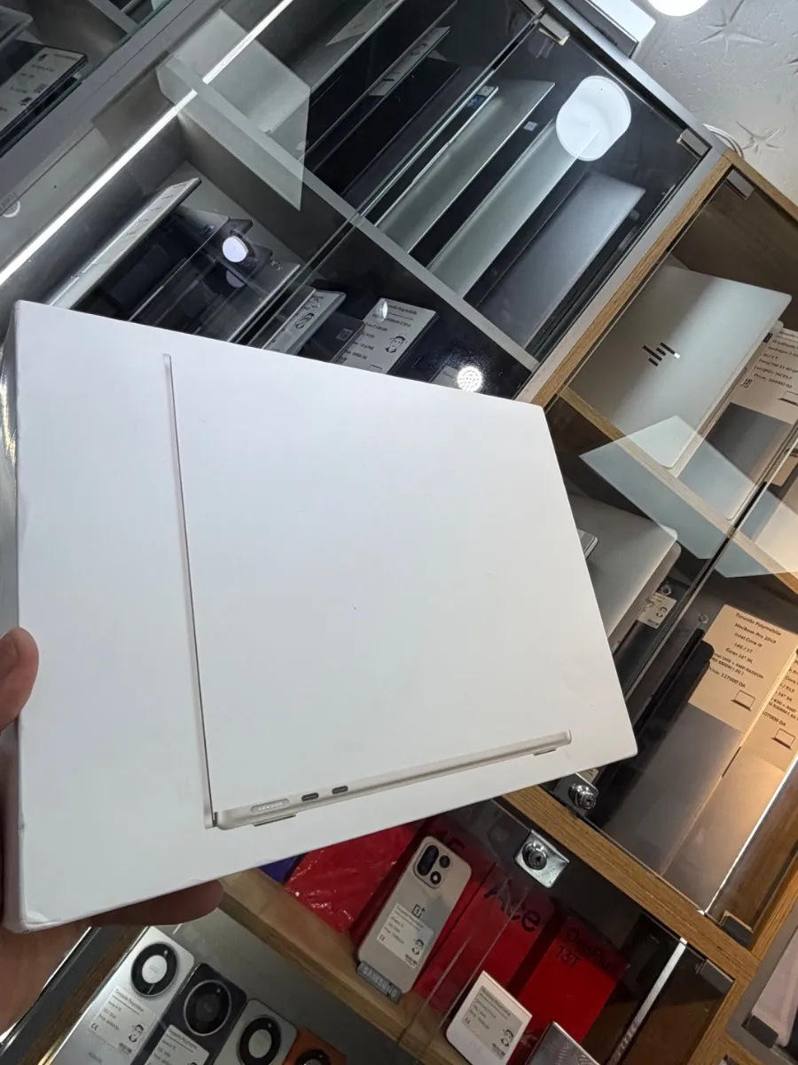 MacBook Air M2