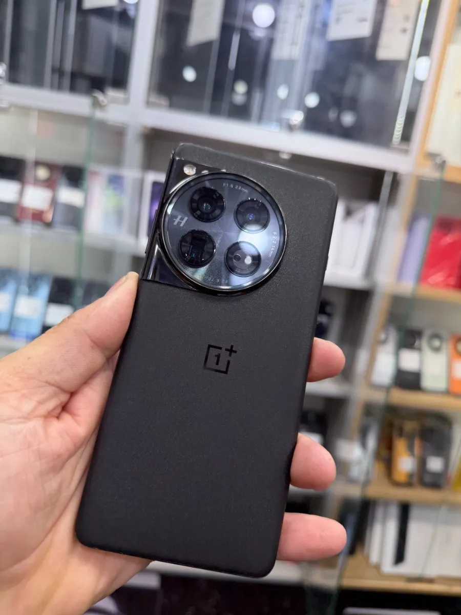 One plus 12 ( 16G / 512G )