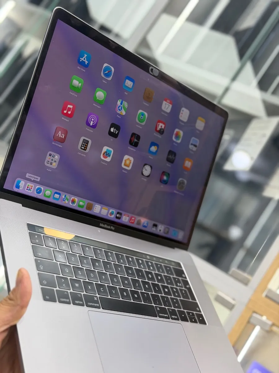 MacBook PRO 15 inch touche bar
