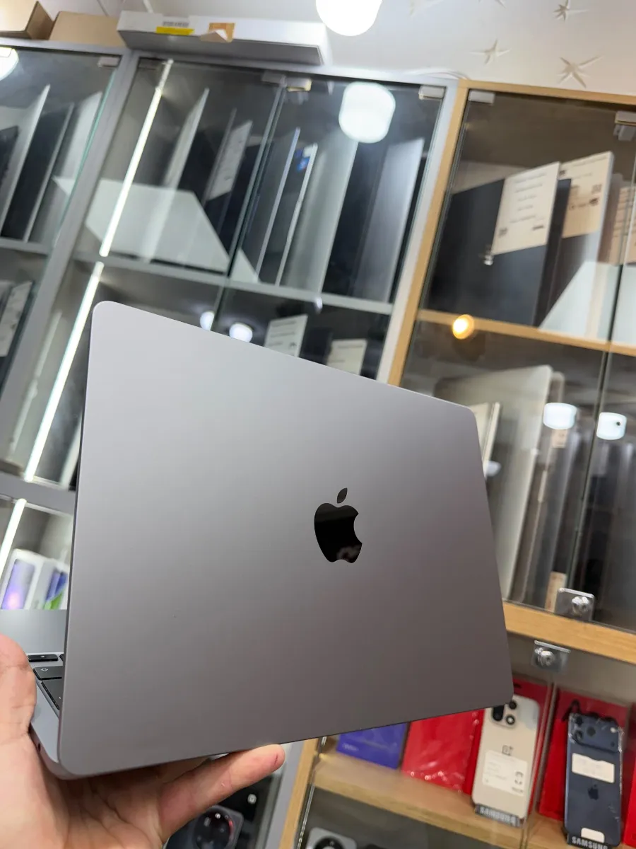 MacBook Air M 2