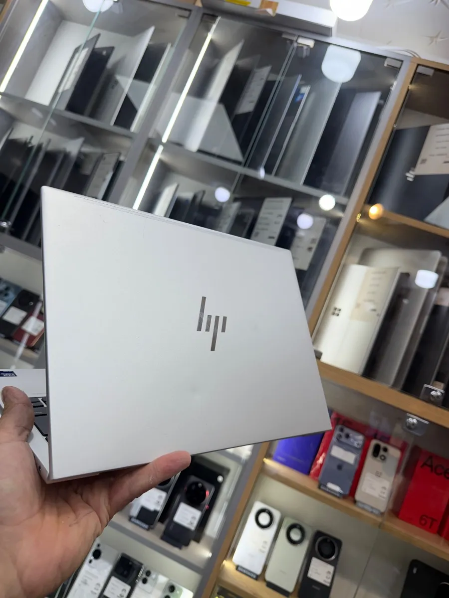 HP ELITE BOOK 830 G11